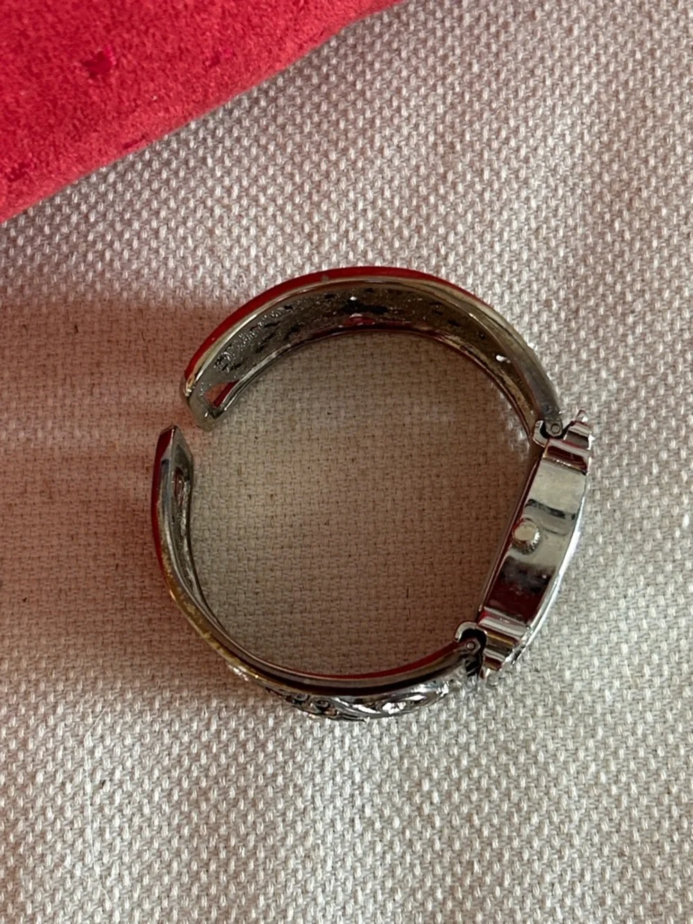 Silver tone cuff bracelet watch 5 rhinestones each side New battery EUC